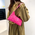 Bolso-de-hombro-plisado-con-estampado-de-coraz-n-para-mujer-Mini-bolsos-cuadrados-elegantes-a-1.webp