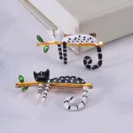 Broches-de-gato-esmaltado-para-mujer-alfileres-de-gatito-decoraci-n-de-mochila-accesorios-de-ropa-1.webp