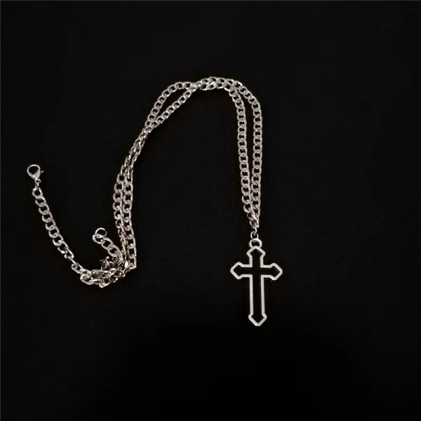 Imagen Del Producto Magnífico Collar Gótico De Cruz Hueca | Compra Online En Tiendafiable