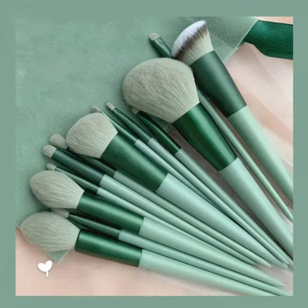 Imagen Del Producto Set Profesional De Brochas De Maquillaje De Alta Calidad | Compra Online En Tiendafiable