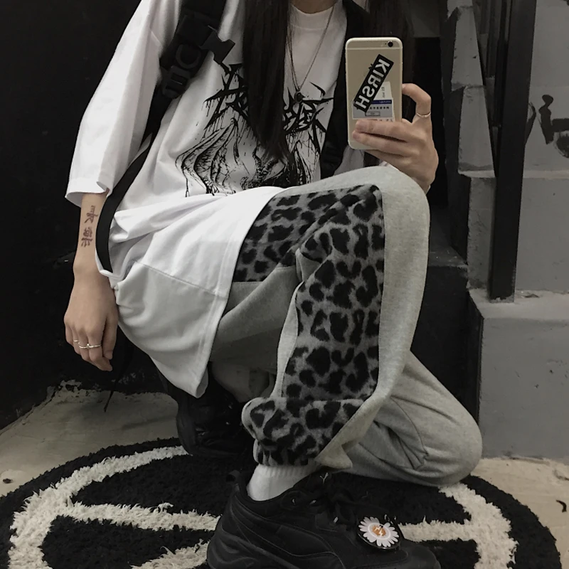 Impecable Camiseta Gótica Unisex para Hombre y Mujer