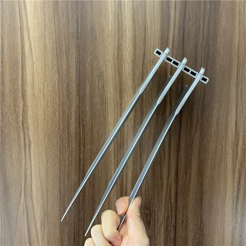 Garra de Mano Irremplazable y Auténtico para Disfraces