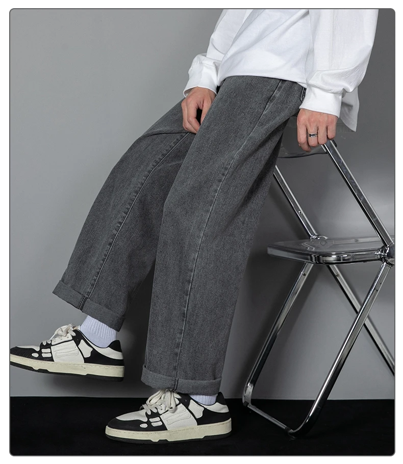 Jeans Rectos Y Sueltos: Auténtico Placer De Vestir