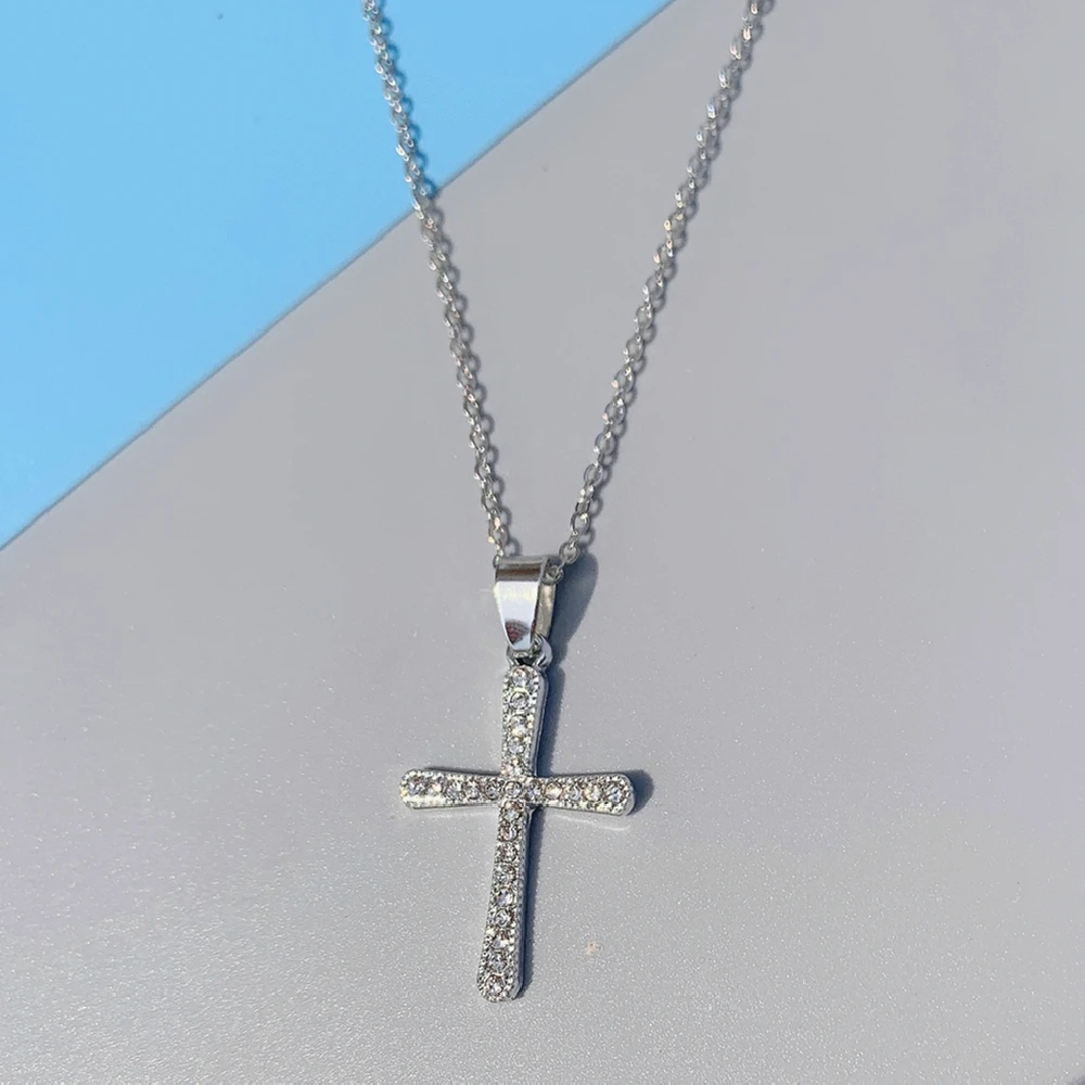 Nuevo Collar Cruzado de Moda Elegante para Mujeres