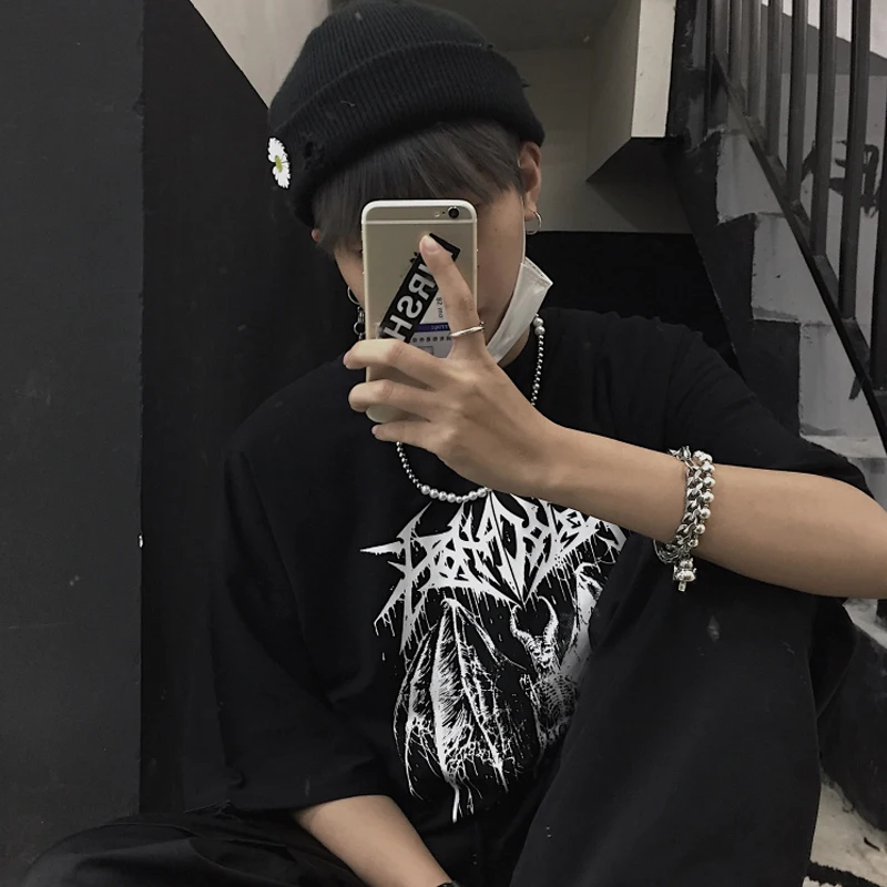 Impecable Camiseta Gótica Unisex para Hombre y Mujer