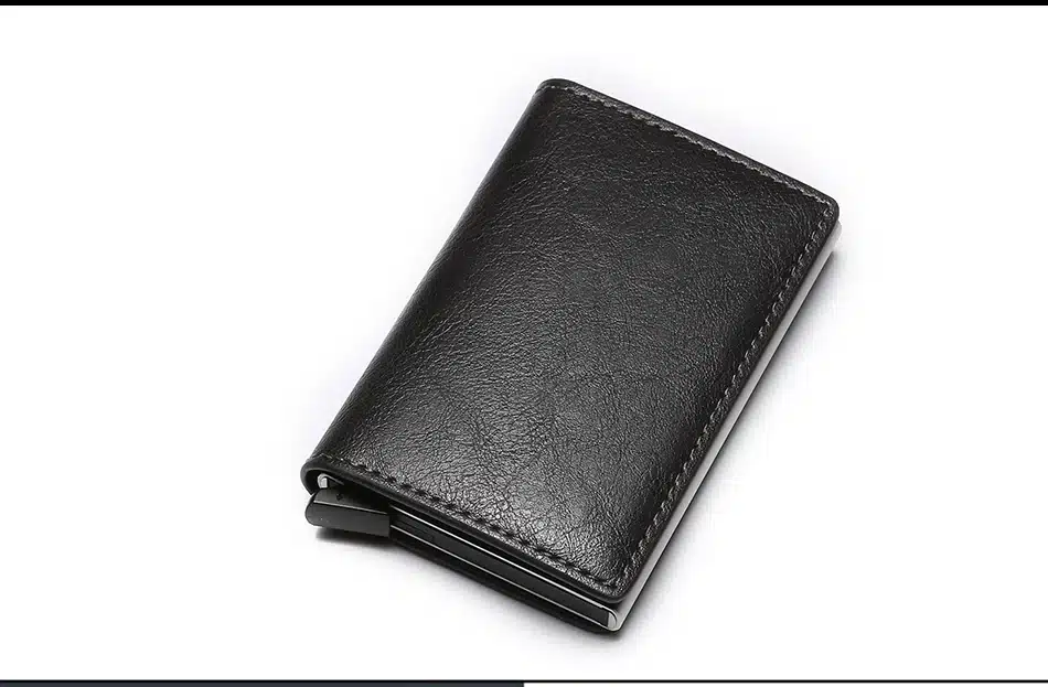 Cartera Ultra Ligera de Aluminio: Estilo y Durabilidad en un Solo Accesorio