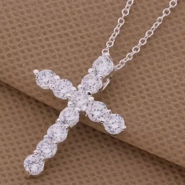Lujo Collar Elegante Para Mujer Chapado En Plata