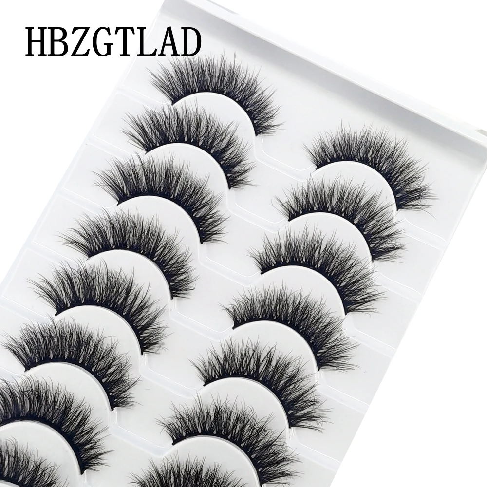 Pestañas postizas largas y naturales: realza tu mirada al instante