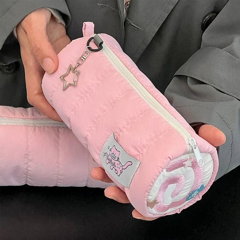 Estuche Escolar Amplio: Organiza Tus Útiles Con Estilo Estuche Escolar Amplio: Organiza Tus Útiles Con Estilo