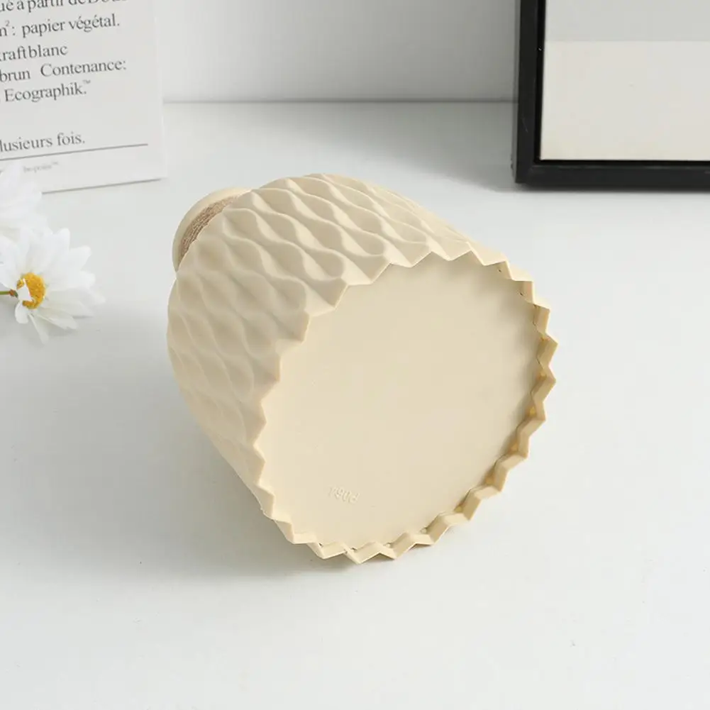 Florero De Plástico: El Complemento Perfecto Para Decorar Tu Hogar Florero De Plástico: El Complemento Perfecto Para Decorar Tu Hogar