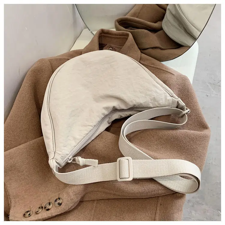 Bolso Bandolera De Nailon Para Mujer: Estilo Y Comodidad En Un Solo Accesorio