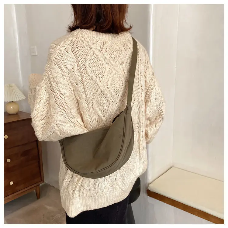 Bolso Bandolera De Nailon Para Mujer: Estilo Y Comodidad En Un Solo Accesorio
