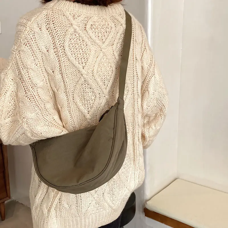Bolso Bandolera De Nailon Para Mujer: Estilo Y Comodidad En Un Solo Accesorio