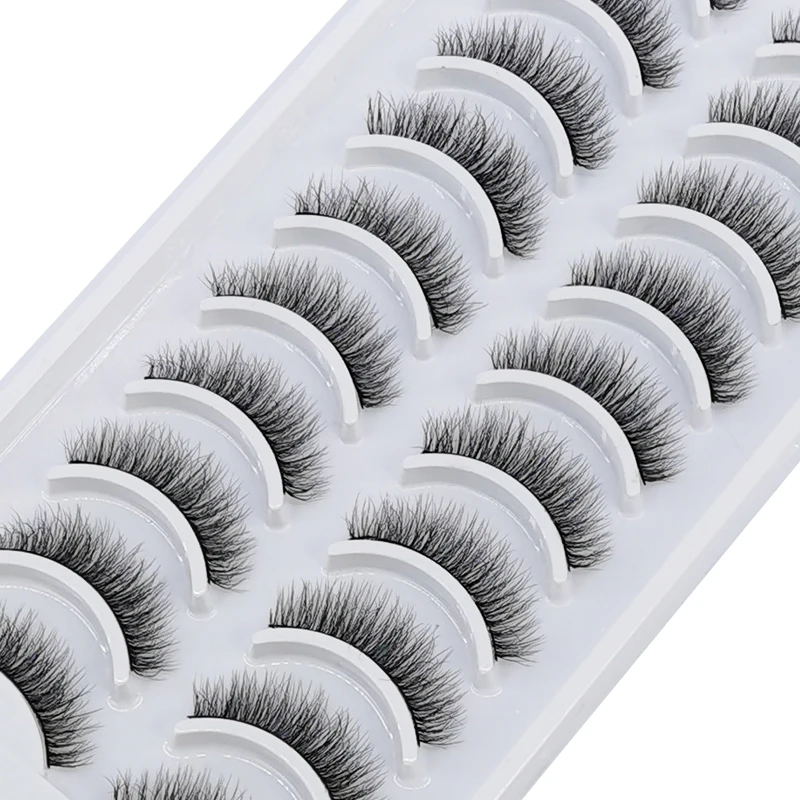 Pestañas postizas largas y naturales: realza tu mirada al instante