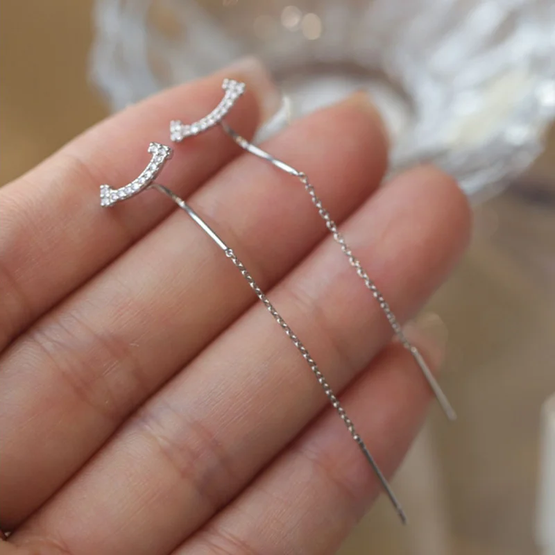 Pendientes colgantes de corazón y estrella: elegancia femenina