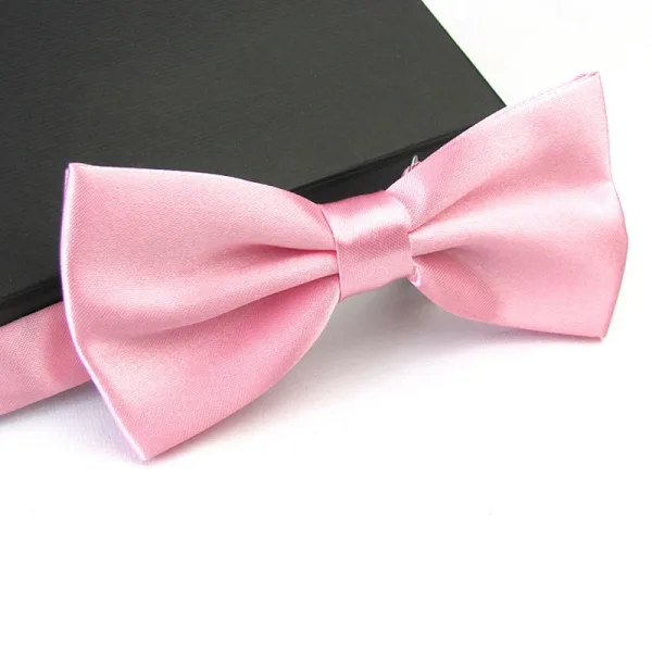 Imagen Del Producto Pajarita Clásica Para Hombre Y Adulto: Elegancia Atemporal | Compra Online En Tiendafiable