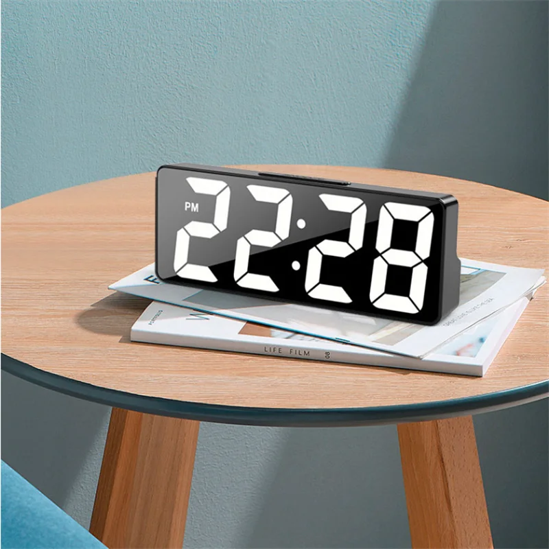 Reloj Digital LED: El último despertador con estilo