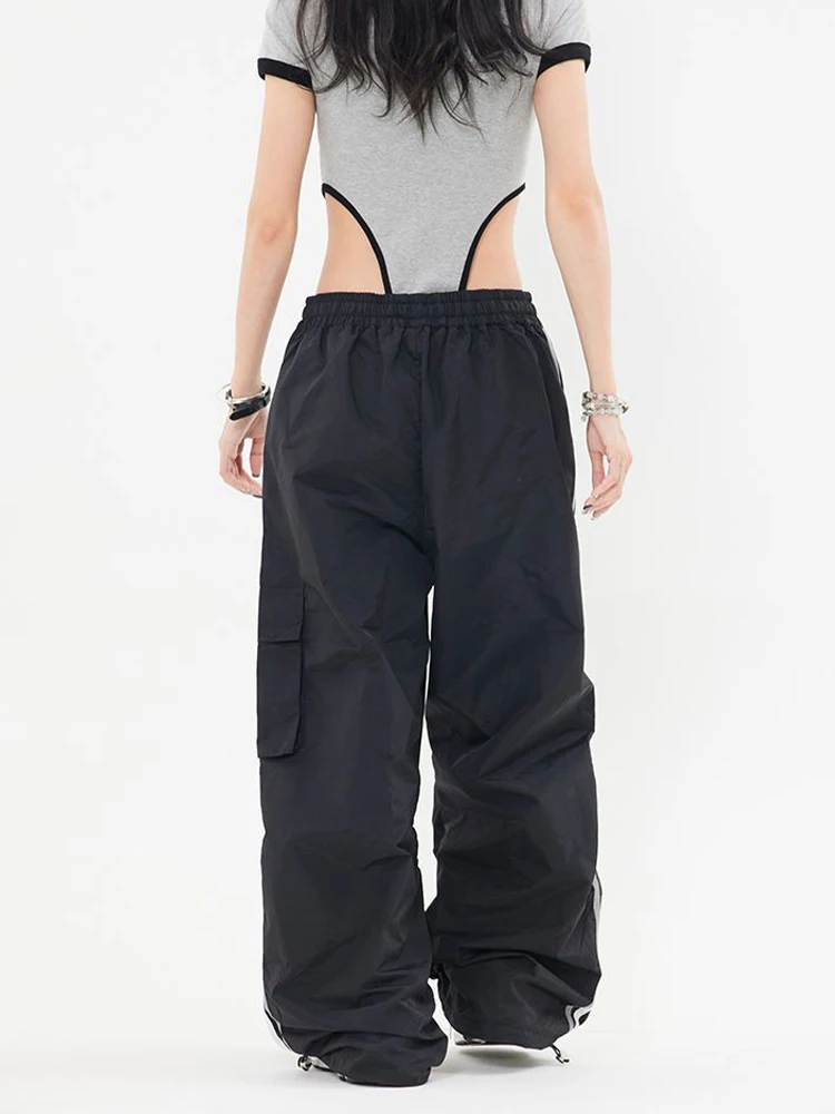 Pantalones Cargo Para Mujer: Estilo Retro Y Urbano En Tendencia Pantalones Cargo Para Mujer: Estilo Retro Y Urbano En Tendencia