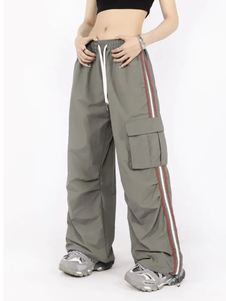 Pantalones Cargo Para Mujer: Estilo Retro Y Urbano En Tendencia Pantalones Cargo Para Mujer: Estilo Retro Y Urbano En Tendencia
