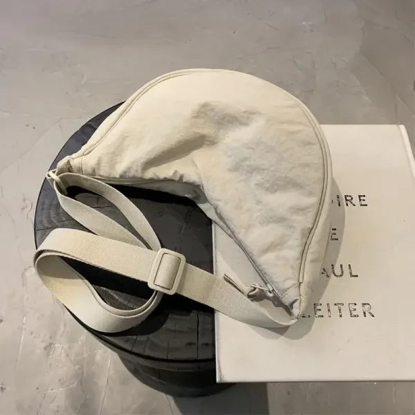 Imagen Del Producto Bolso Bandolera De Nailon Para Mujer: Estilo Y Comodidad En Un Solo Accesorio | Compra Online En Tiendafiable