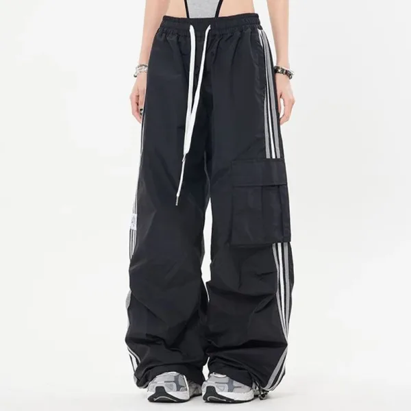 Imagen Del Producto Pantalones Cargo Para Mujer: Estilo Retro Y Urbano En Tendencia | Compra Online En Tiendafiable