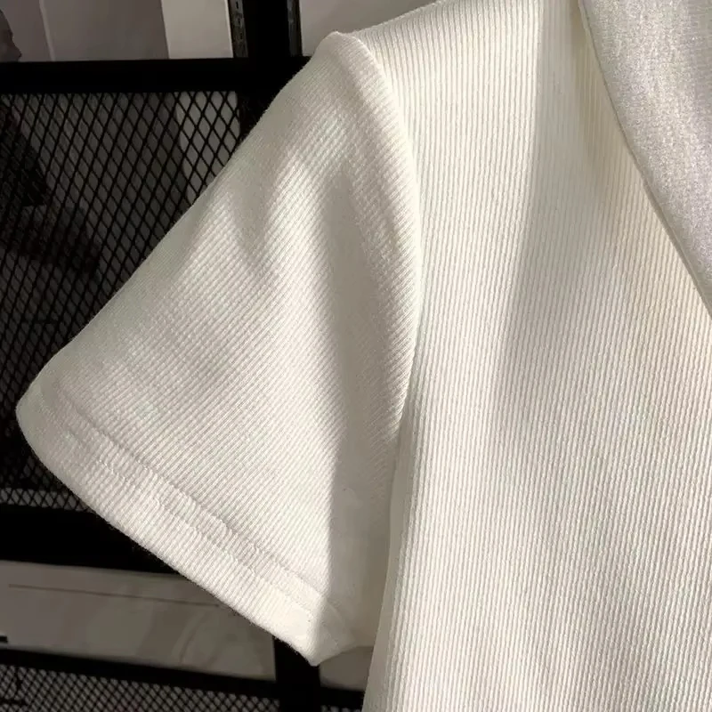 T-Shirt Exclusiva Para Mujer Con Diseño Bordado Únic