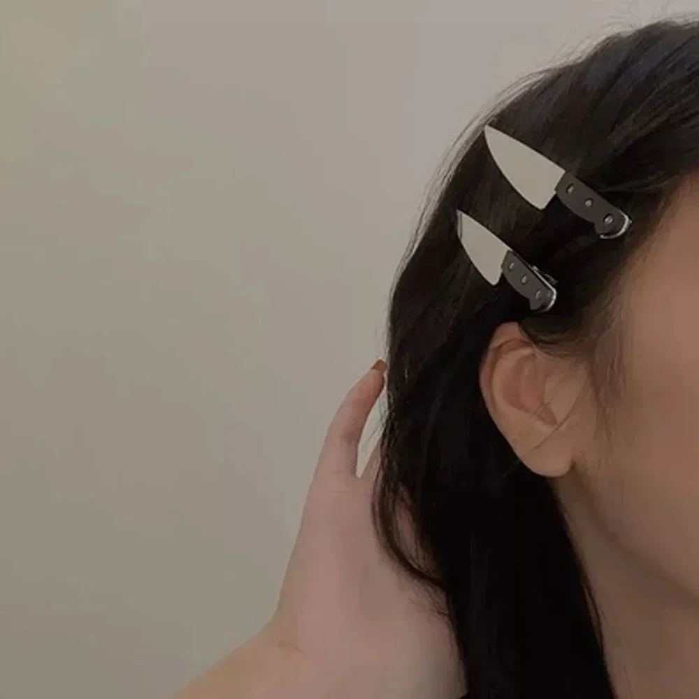 Eclipsa Con Estilo: Pinzas Innovadoras Para Transformar Tu Cabello