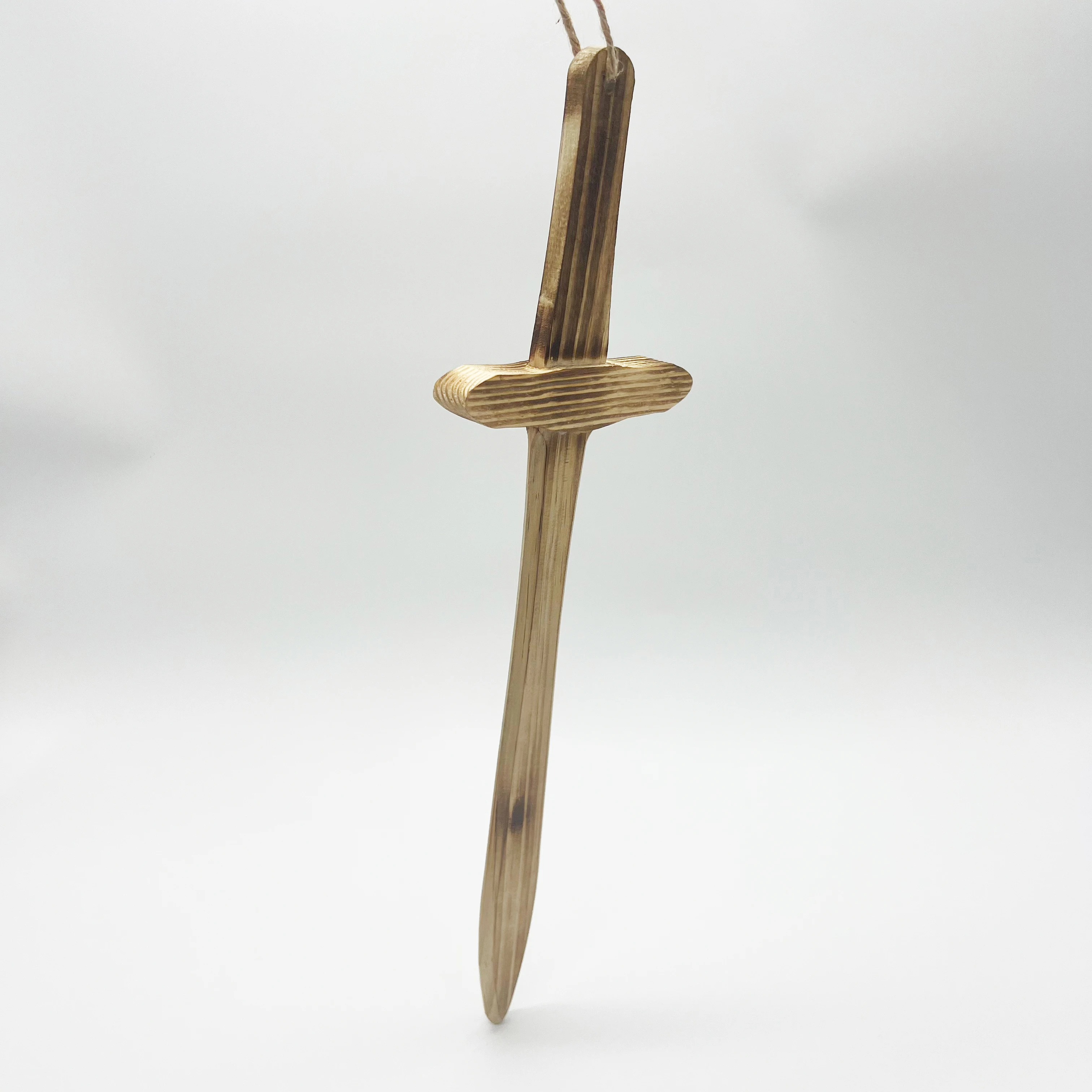 Espada De Madera Para Aventuras Imaginarias