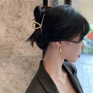 Imagen informativa: Joyas de lujo para dama: Aros sencillos de metal para dama | Tiendafiable