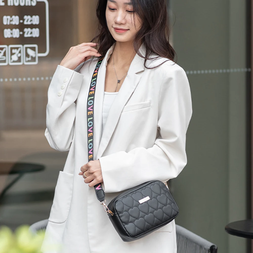 Hermoso Bolso Elegante De Mujer: Diseño Sofisticado Hermoso Bolso Elegante De Mujer: Diseño Sofisticado