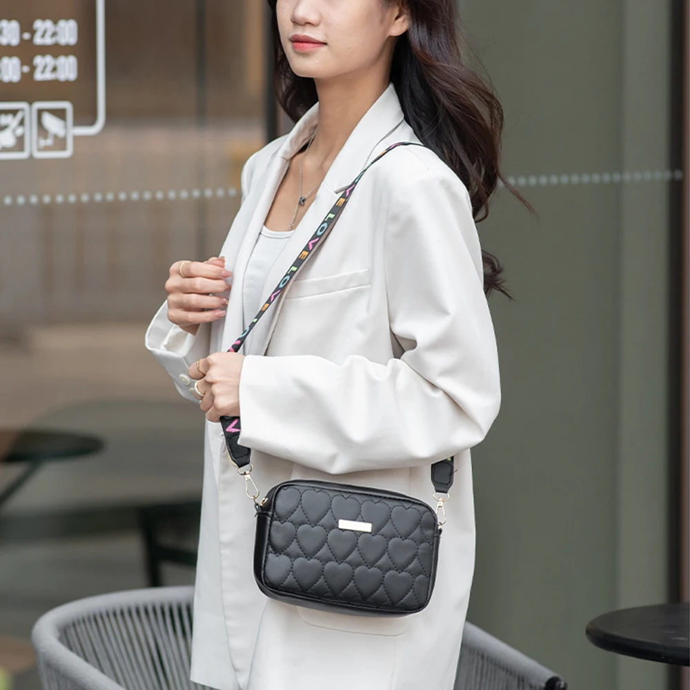 Hermoso Bolso Elegante De Mujer: Diseño Sofisticado Hermoso Bolso Elegante De Mujer: Diseño Sofisticado