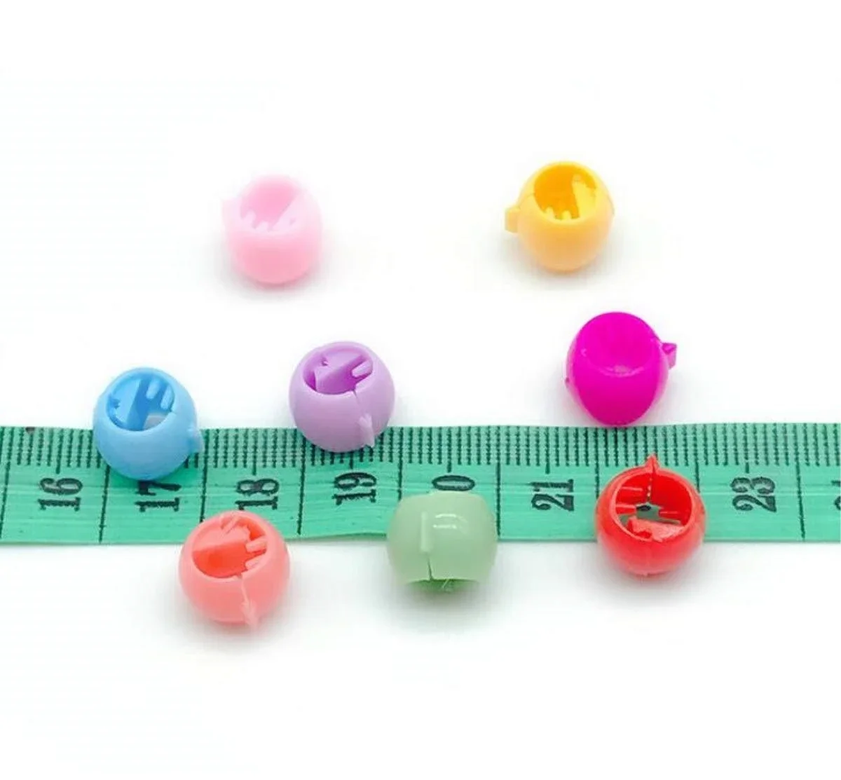 Trenzas: El Magnífico Fabricante De Cuentas Coloridas Trenzas: El Magnífico Fabricante De Cuentas Coloridas