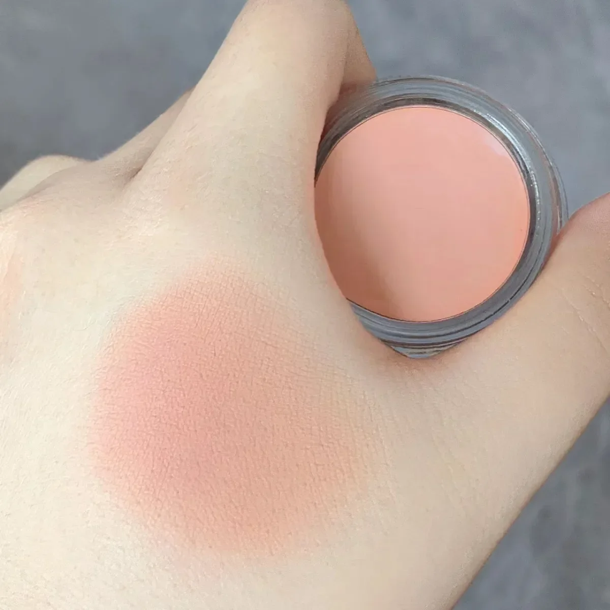 Eficaz Crema De Sombra De Ojos De Larga Duración Eficaz Crema De Sombra De Ojos De Larga Duración